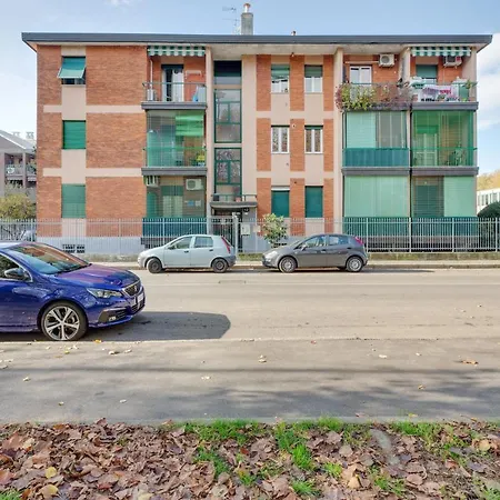 Polytechnic Lovely And Cosy Flat Апартаменты