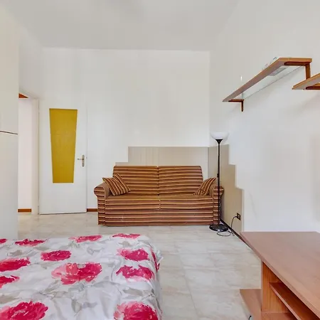 Apartment Guesthost - Polytechnic Lovely And Cosy Flat Milan