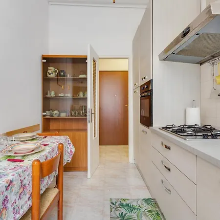 아파트 Guesthost - Polytechnic Lovely And Cosy Flat 밀라노